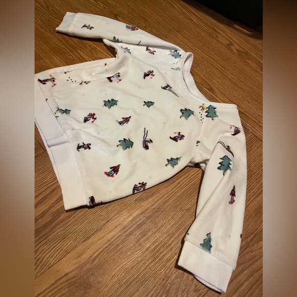 TWO Fleece 18 Month Winter Sets (two tops, two bottoms) - Picture 4 of 12